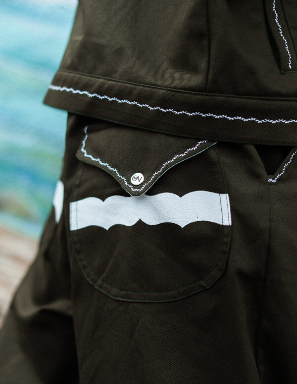 Pantalon Cortadas